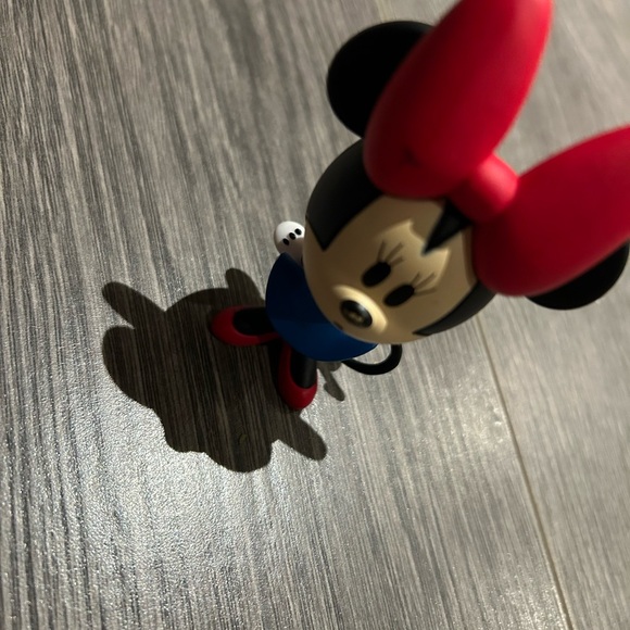 Vinyl minnie mouse figure - Picture 5 of 5